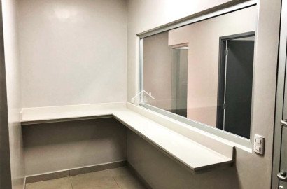 Se Rentan Oficinas Todo Incluido en Carretera Masaya con Internet, Luz, Recepción y Sala de Reuniones
