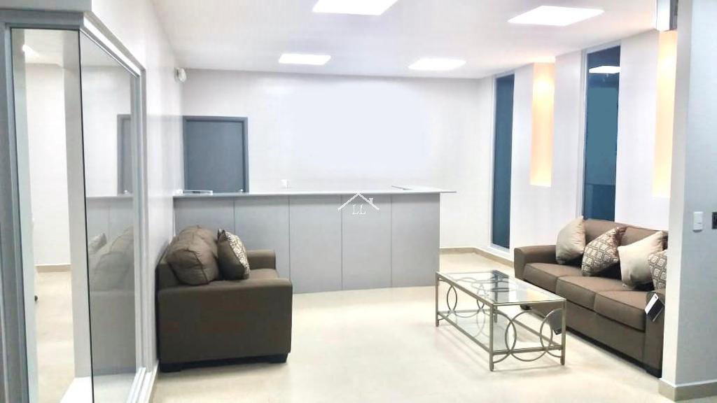 Se Rentan Oficinas Todo Incluido en Carretera Masaya con Internet, Luz, Recepción y Sala de Reuniones