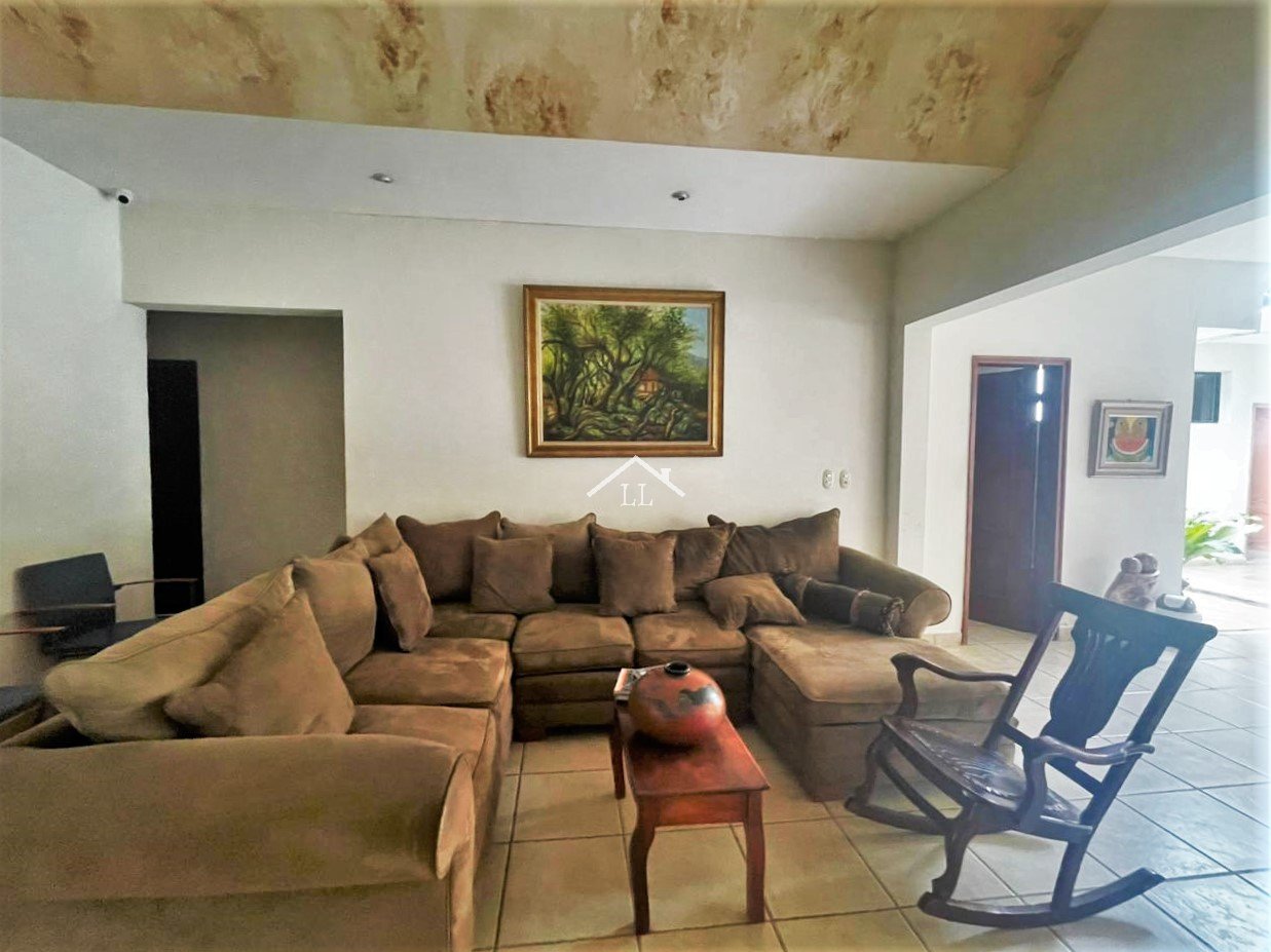 Hotel en Renta en Villa Fontana | 10 Habitaciones con Baño Privado | Zona Céntrica Managua