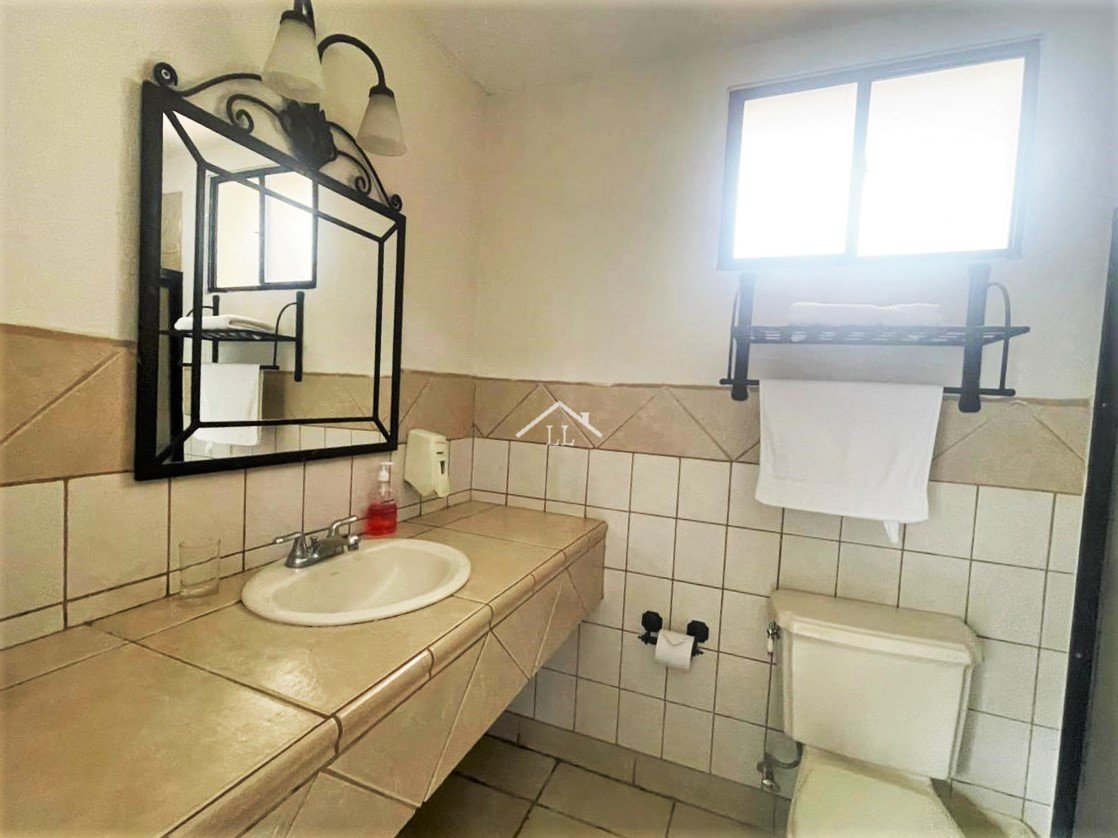 Hotel en Renta en Villa Fontana | 10 Habitaciones con Baño Privado | Zona Céntrica Managua