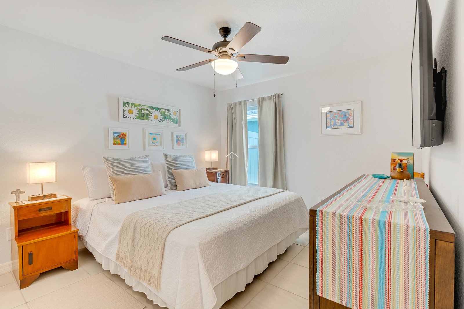 Casa en Venta en Saint Cloud, Orlando con Vista al Agua