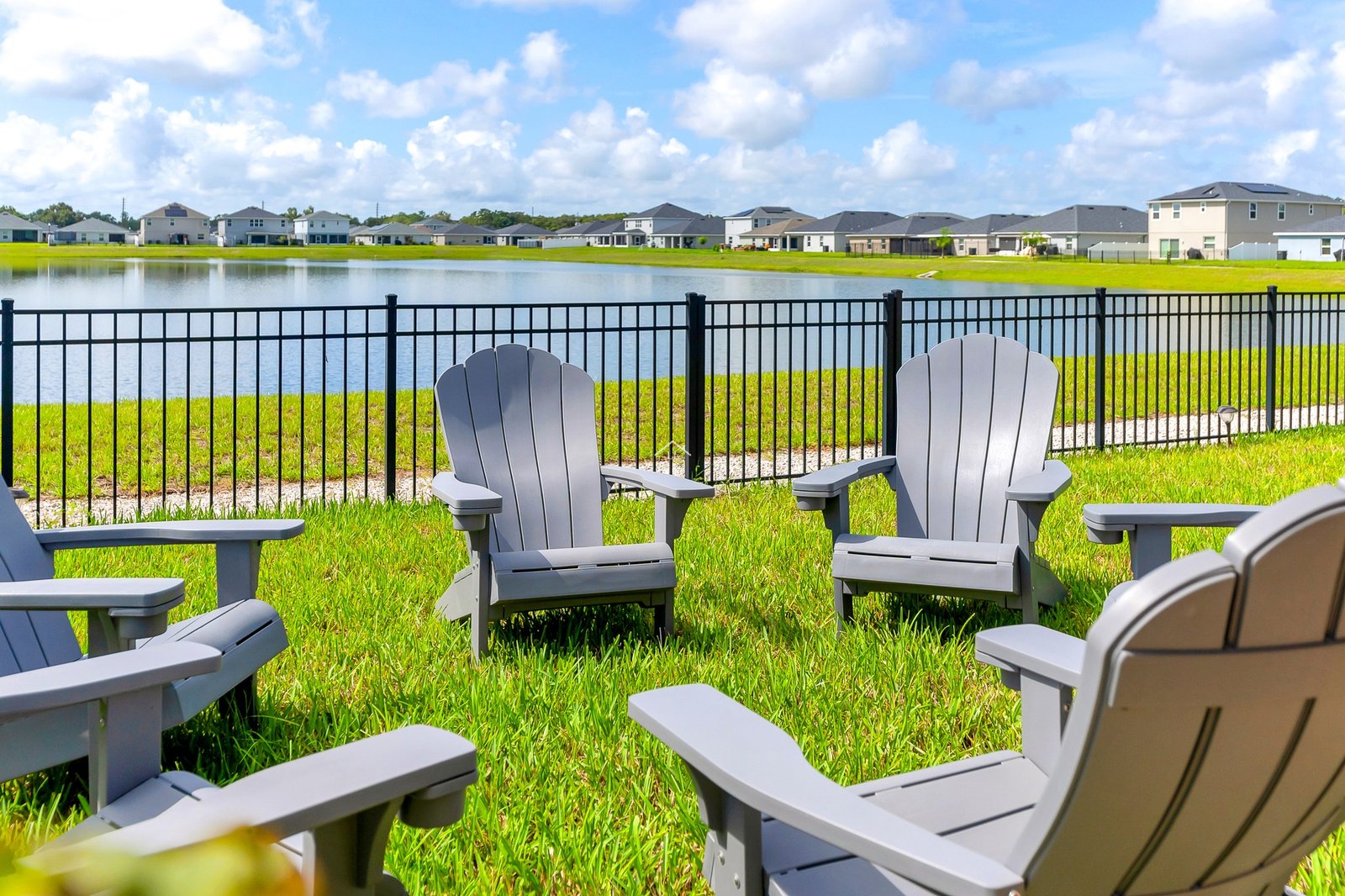 Casa en Venta en Saint Cloud, Orlando con Vista al Agua