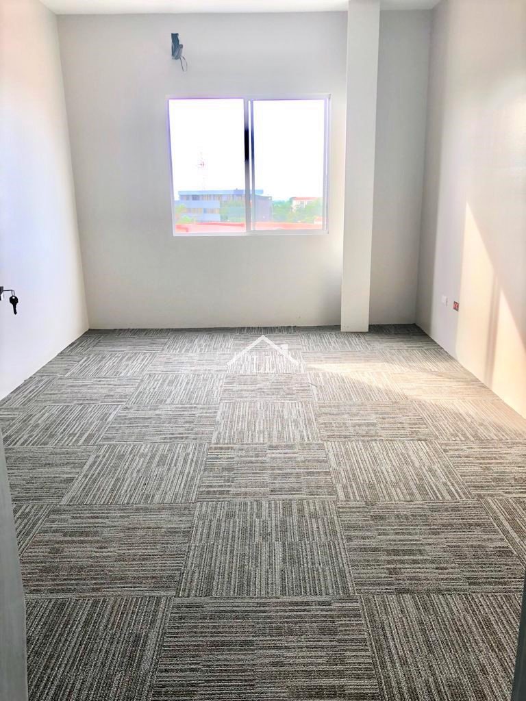 Se Rentan Oficinas Todo Incluido en Carretera Masaya con Internet, Luz, Recepción y Sala de Reuniones