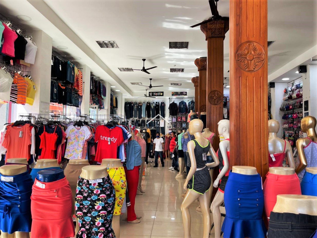Se Renta Edificio en Mercado Oriental