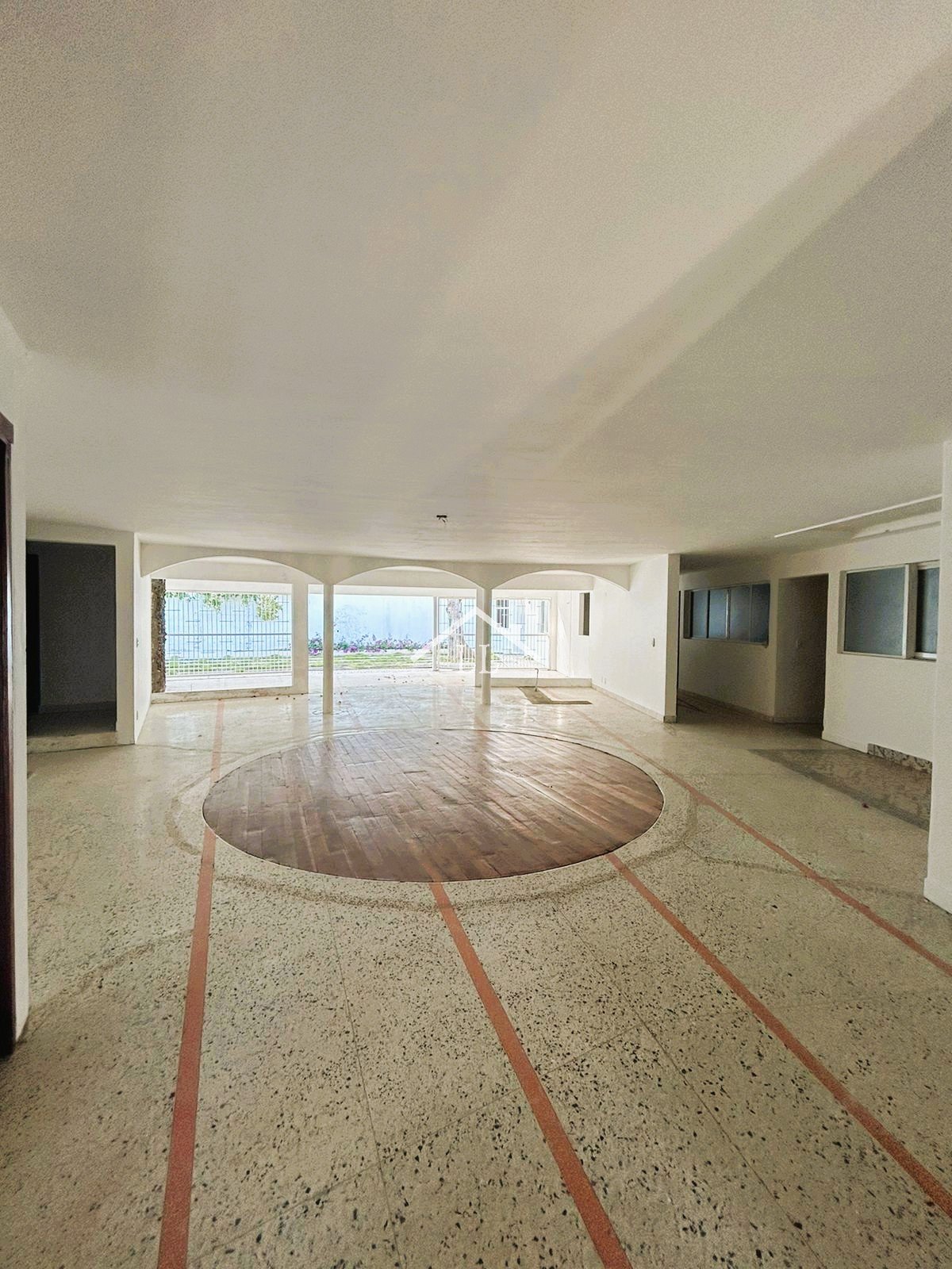 Se Renta Casa en Reparto Robles 2 etapa U$ Renta 2,800.00 , ideal para hostal o consultorios u oficinas