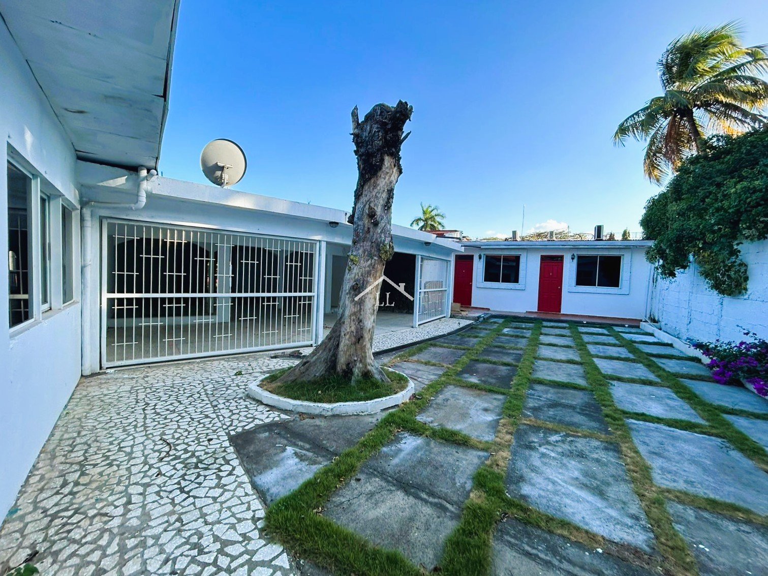 Se Renta Casa en Reparto Robles 2 etapa U$ Renta 2,800.00 , ideal para hostal o consultorios u oficinas
