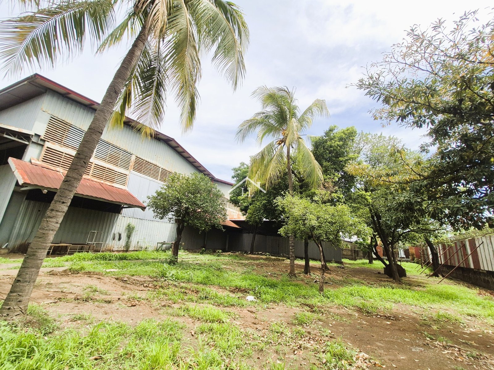 Se Renta Bodega de 4,126.23 m² en Sector Paso Desnivel Portezuelo U$22,700.00