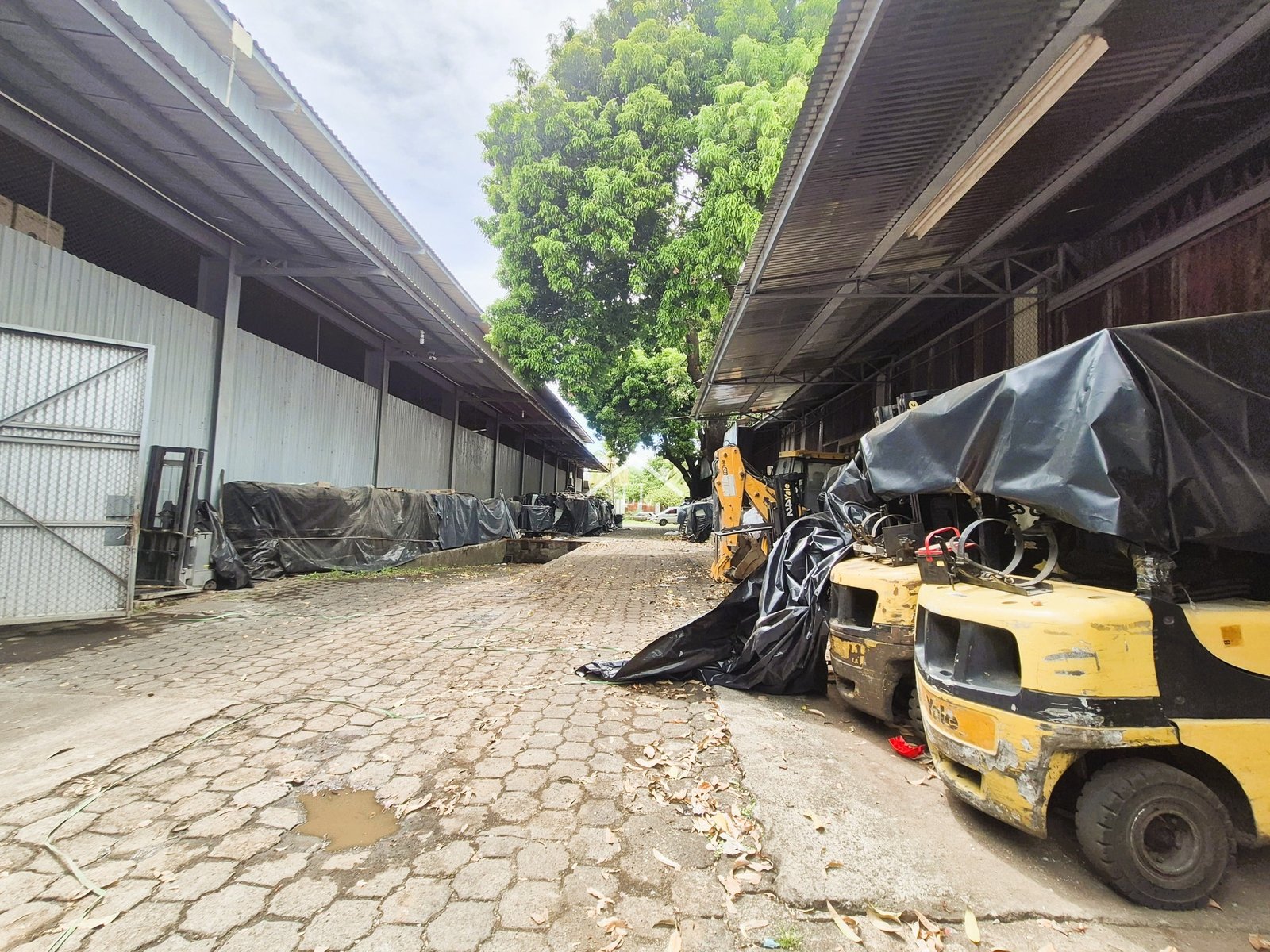 Se Renta Bodega de 4,126.23 m² en Sector Paso Desnivel Portezuelo U$22,700.00