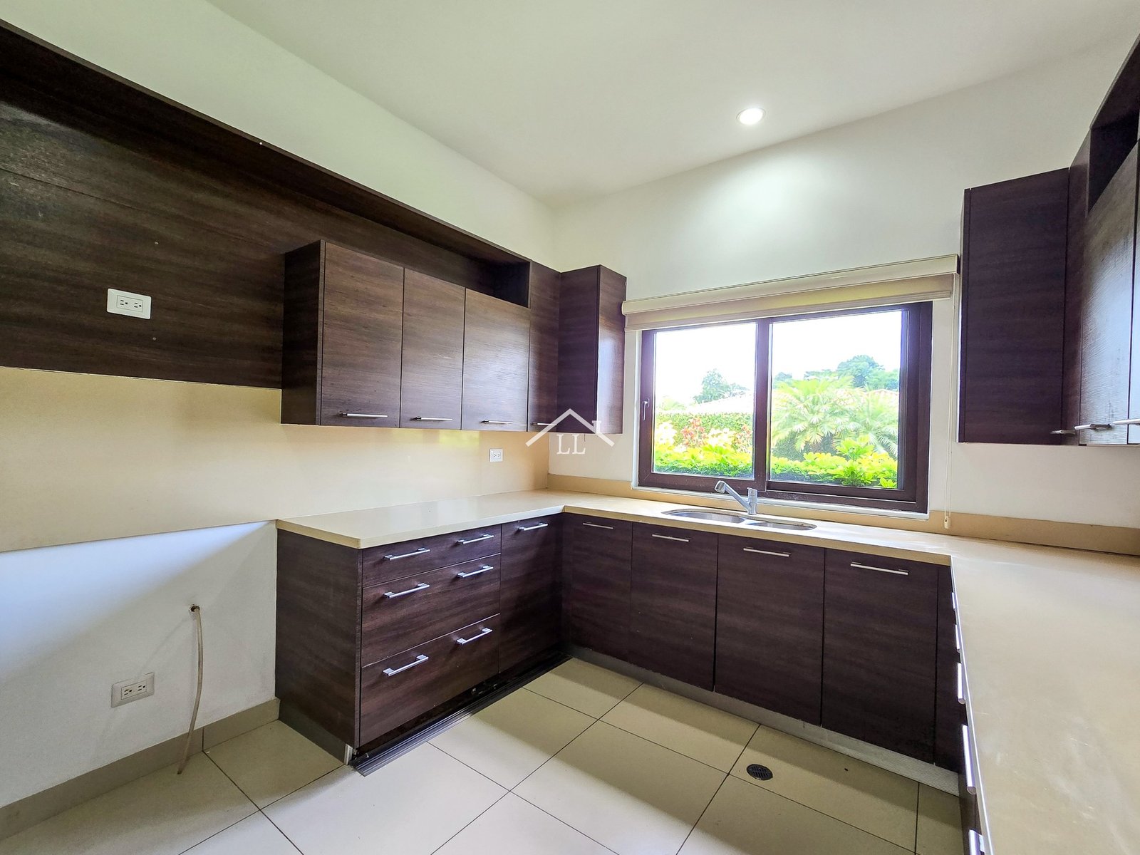 Se Vende Casa en Condominio en Santo Domingo