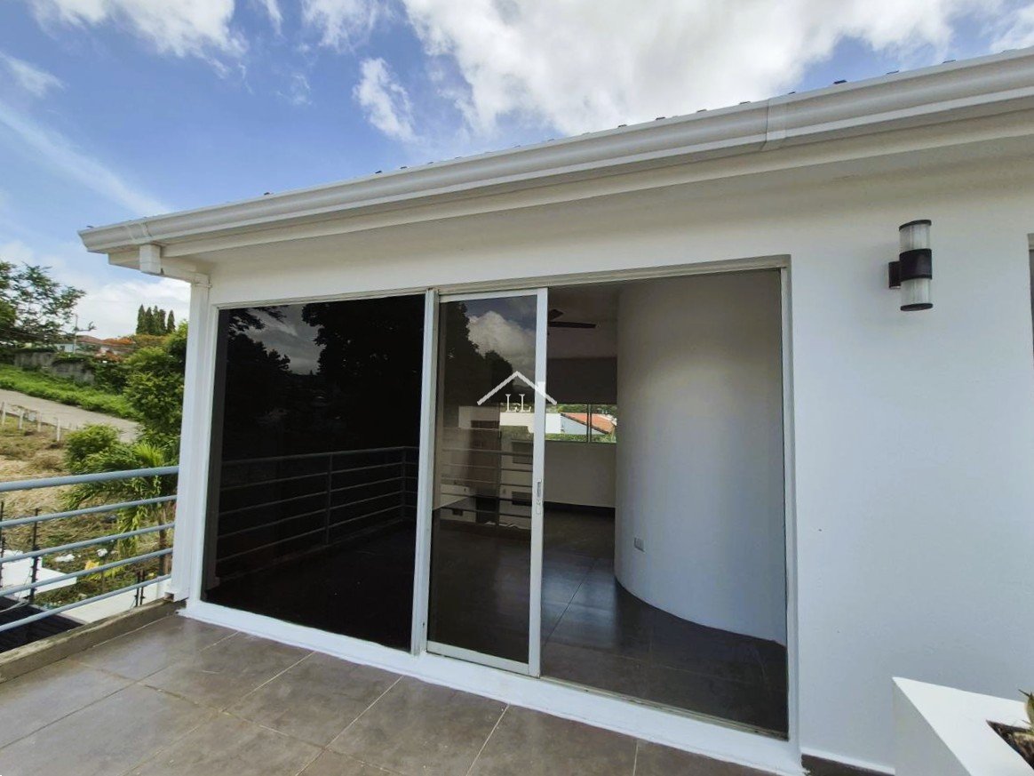 Casa en renta en condominio Estancia de Santo Domingo,