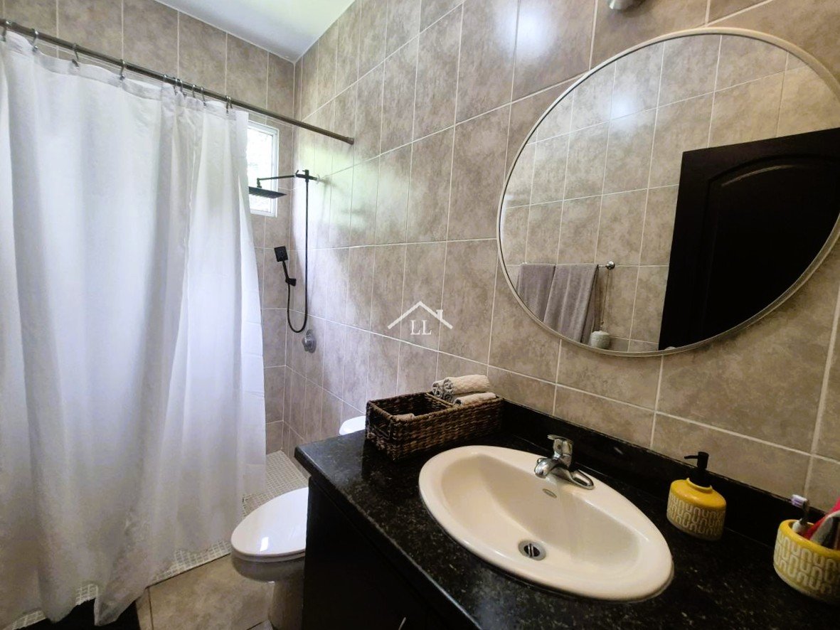 Se Vende Casa en Condominio Céntrico en Santo Domingo