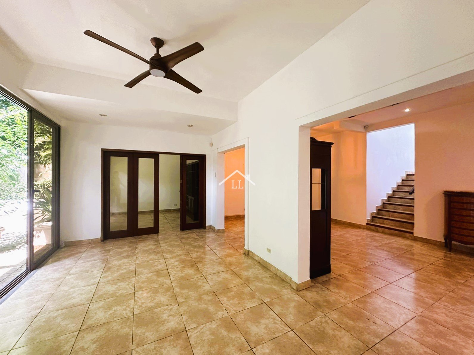 Se vende casa de dos pisos en Santo Domingo