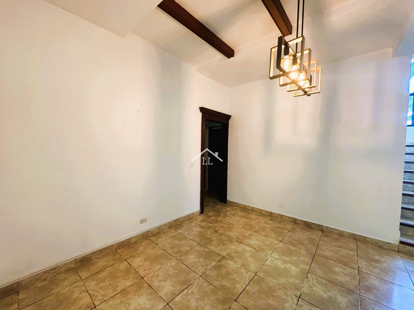 Se vende casa de dos pisos en Santo Domingo