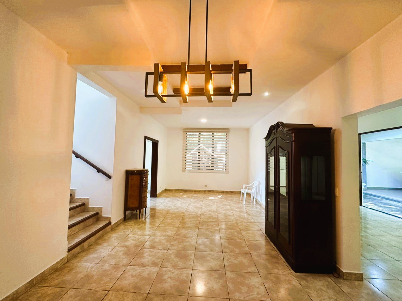 Se vende casa de dos pisos en Santo Domingo