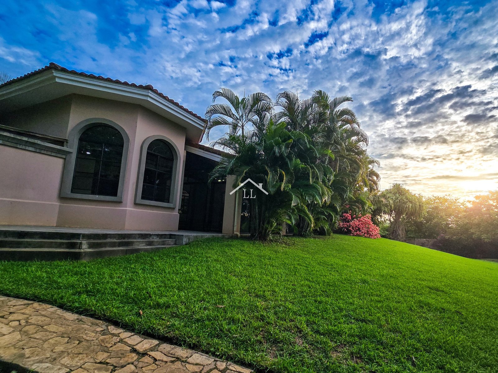 Se Vende Linda Casa en Sector Villa Fontana Sur/Jocote Dulce
