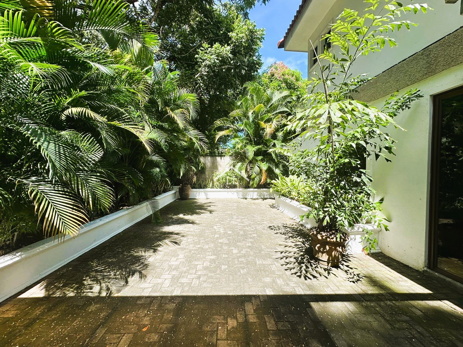 Se vende casa de dos pisos en Santo Domingo