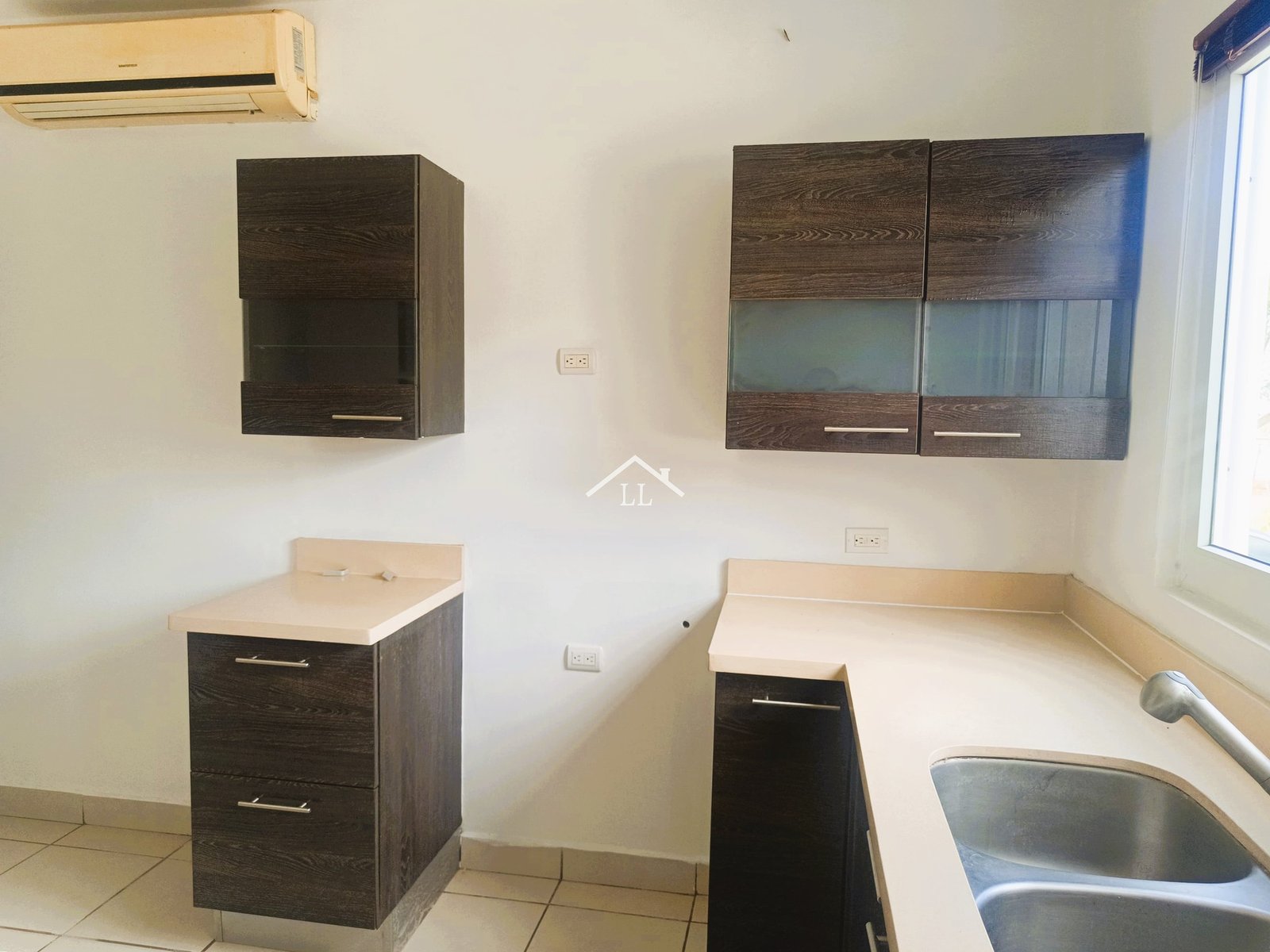 Casa en Venta en Condominio en Las Colinas