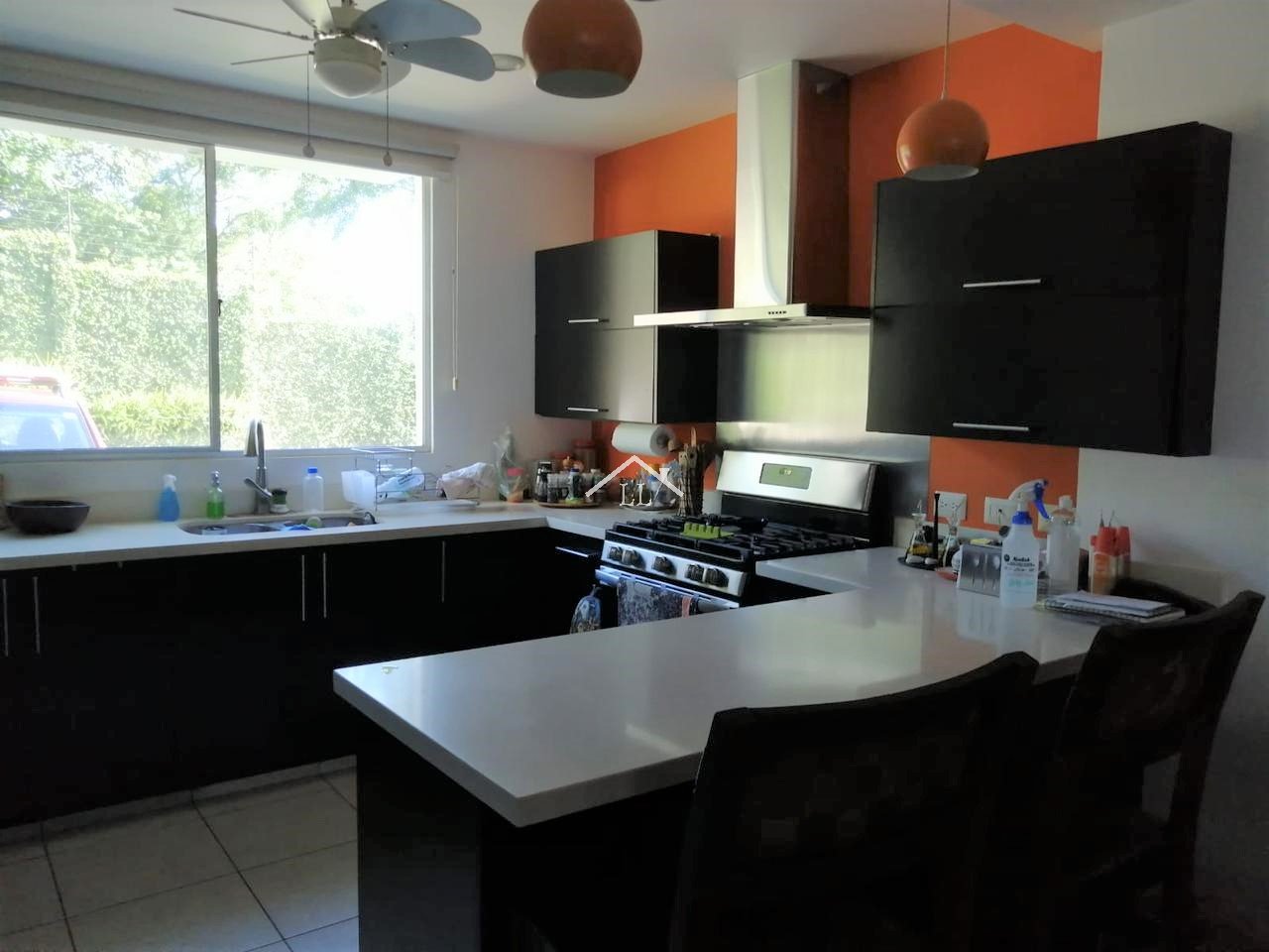 Casa en Renta Amoblada en Condominio Cerca de Galerías Santo