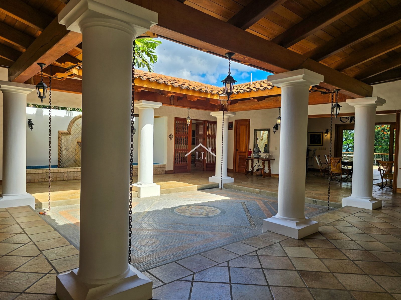 Se renta espectacular residencia en Mirador de Santo Domingo – Exclusividad, comodidad y elegancia en un solo lugar.