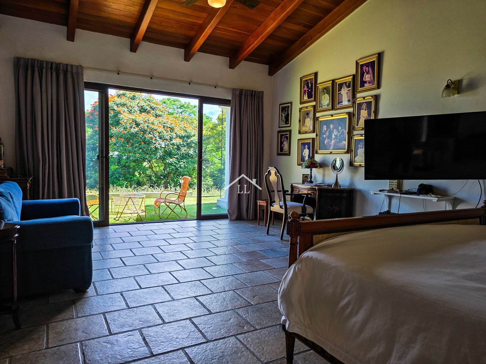 Se renta espectacular residencia en Mirador de Santo Domingo – Exclusividad, comodidad y elegancia en un solo lugar.
