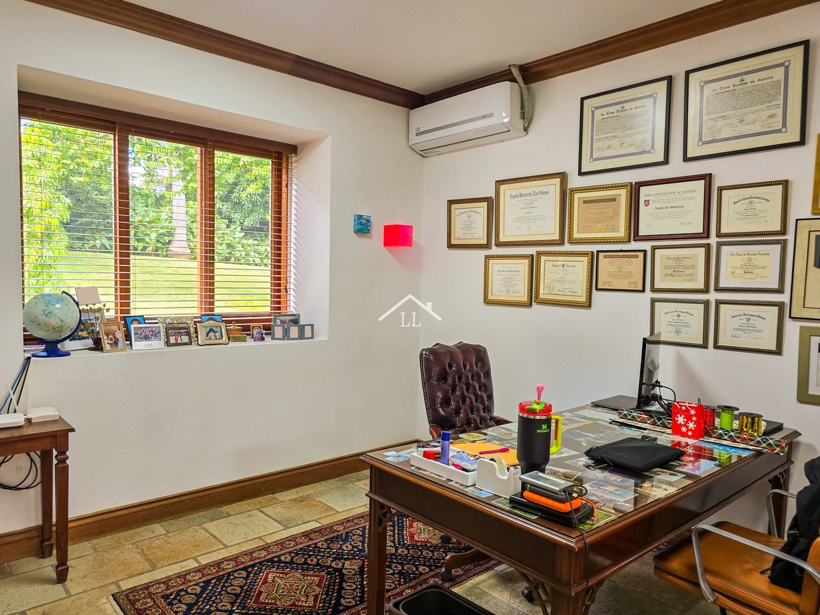 Se renta espectacular residencia en Mirador de Santo Domingo – Exclusividad, comodidad y elegancia en un solo lugar.