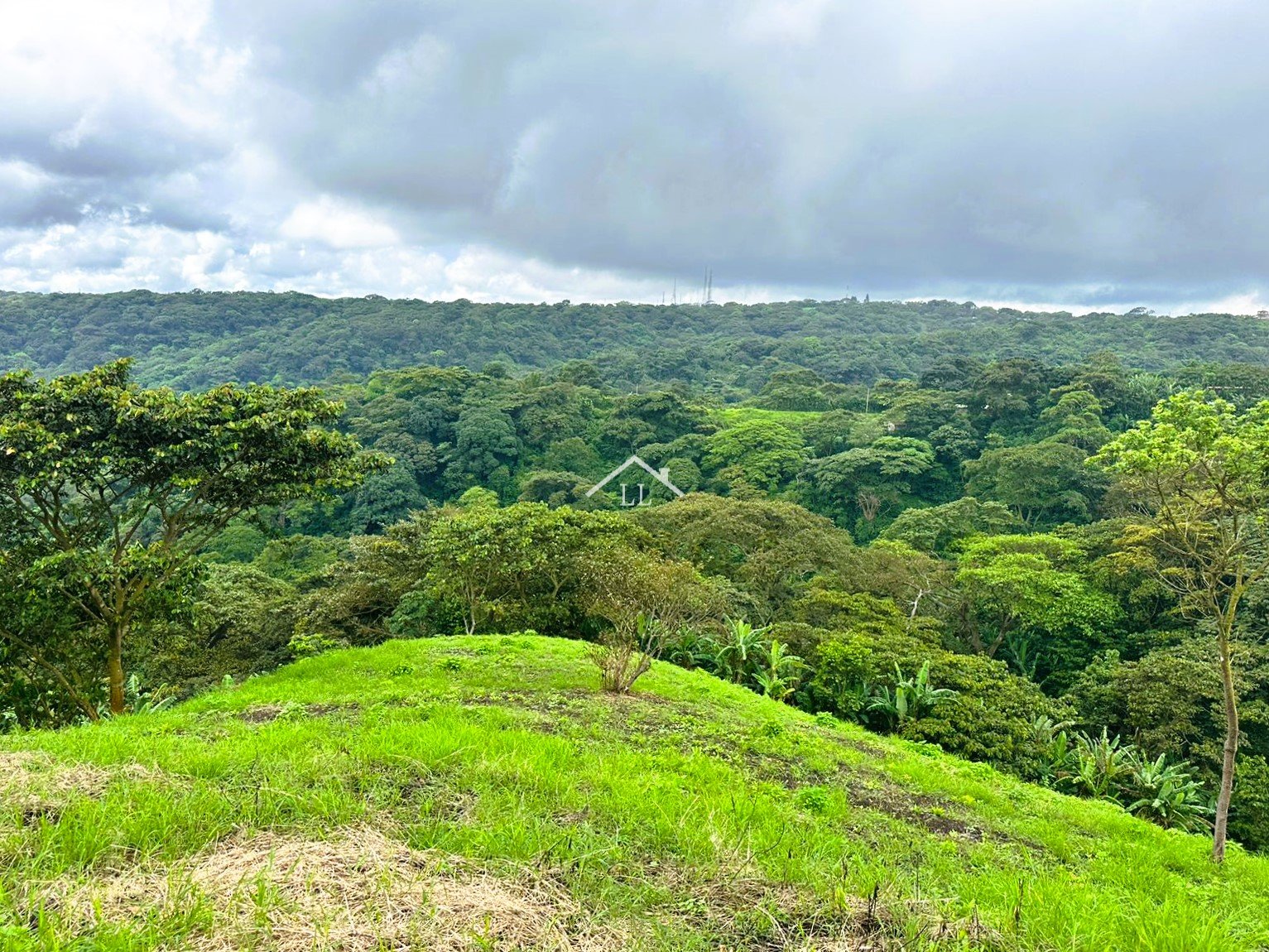 Se Vende Terreno en Las Nubes, El Crucero con un Área del terreno de 5,000 v²
