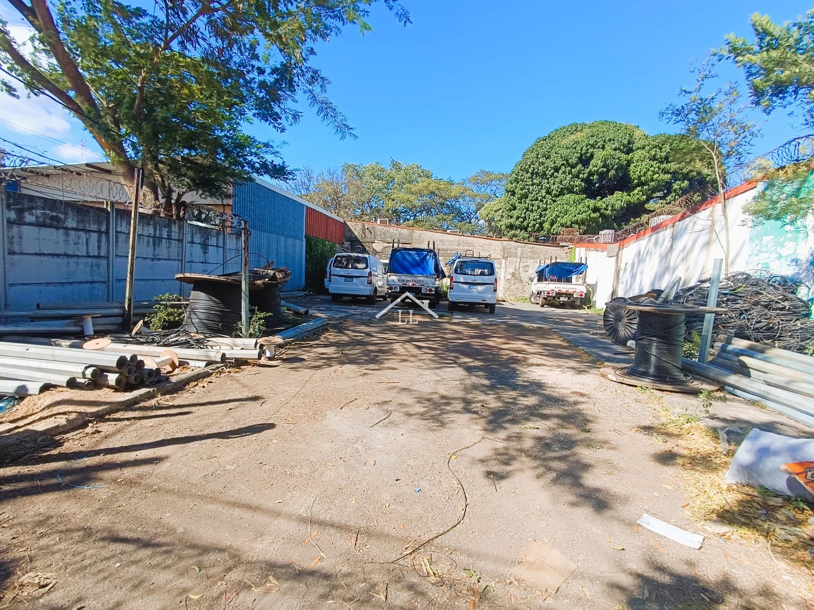 Se Renta Terreno de 469.07 v² en Bolonia