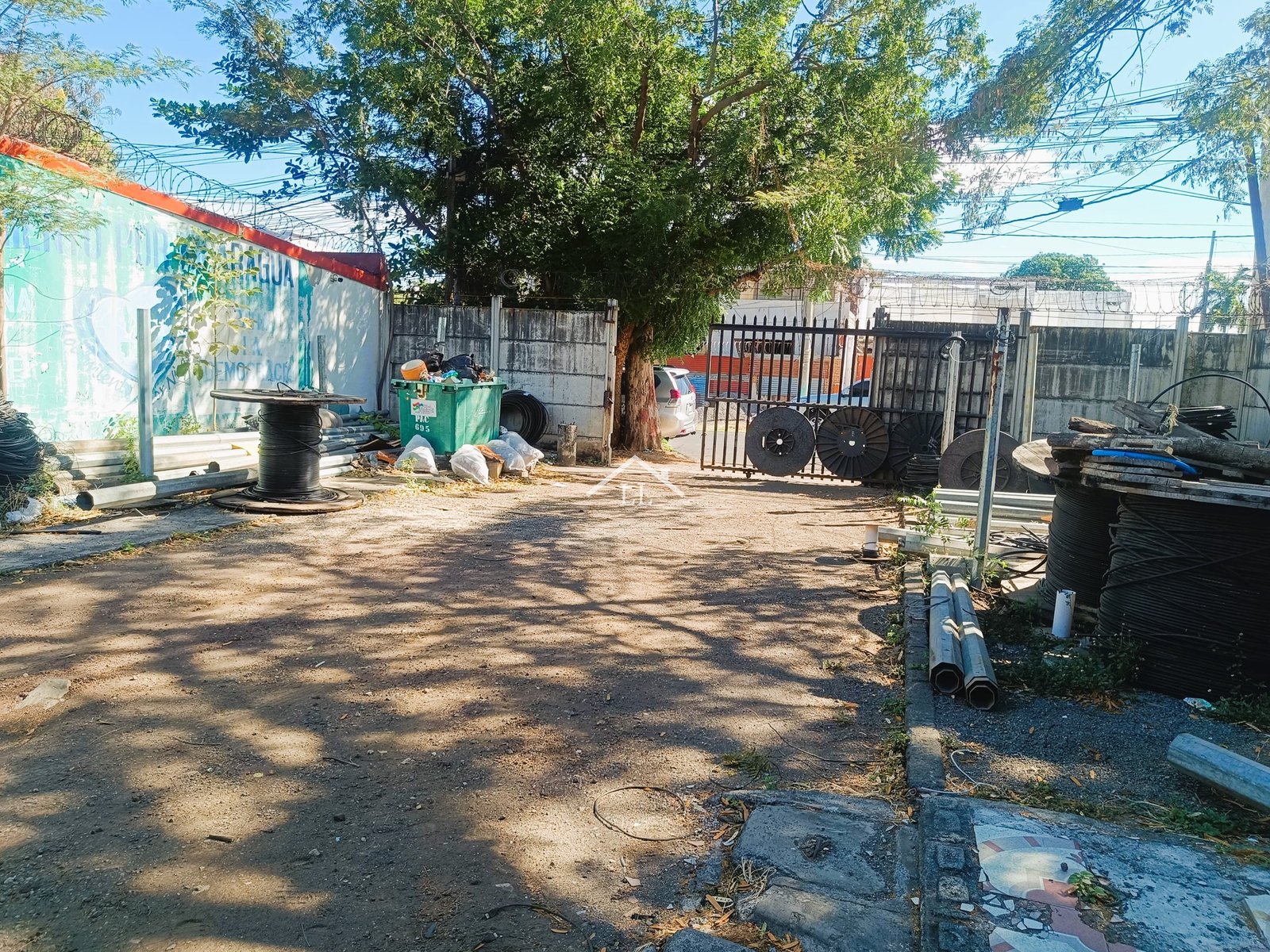 Se Renta Terreno de 469.07 v² en Bolonia