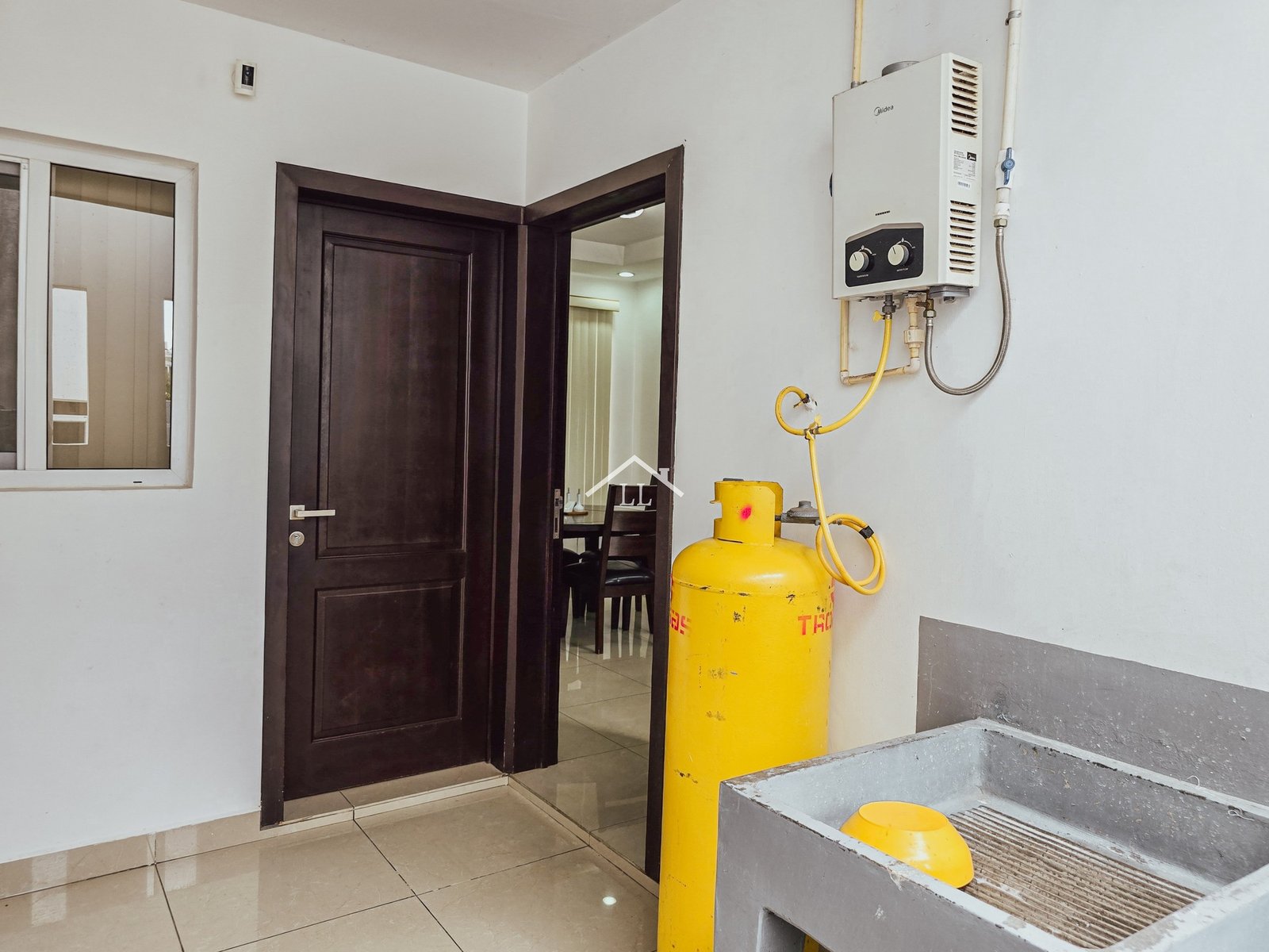 Venta de Hermosa Casa de Dos Pisos en Condominio Palmira de Santo Domingo